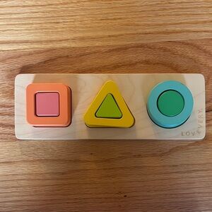 Lovevery Geo Shapes Puzzle - realist kit
